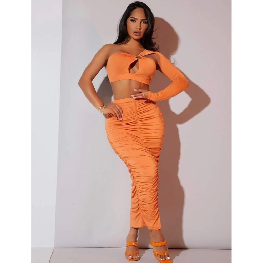 Sexy One Shoulder Ring Linked Cut Out Crop Top & Ruched Maxi Skirt